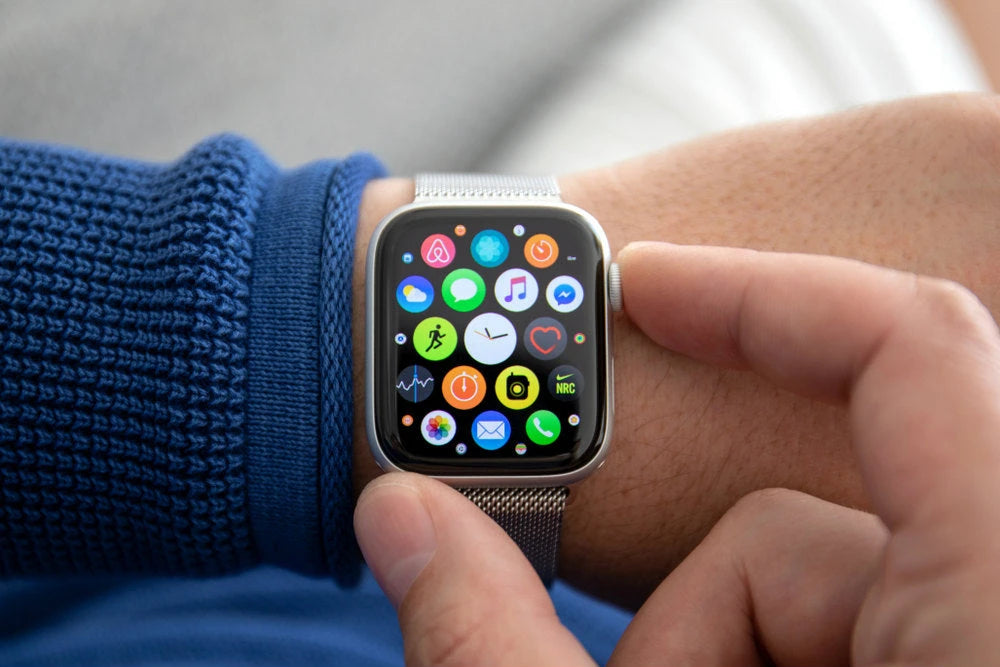 Apple Watch Series 6 40mm vs 44mm: What Size Should I Get?